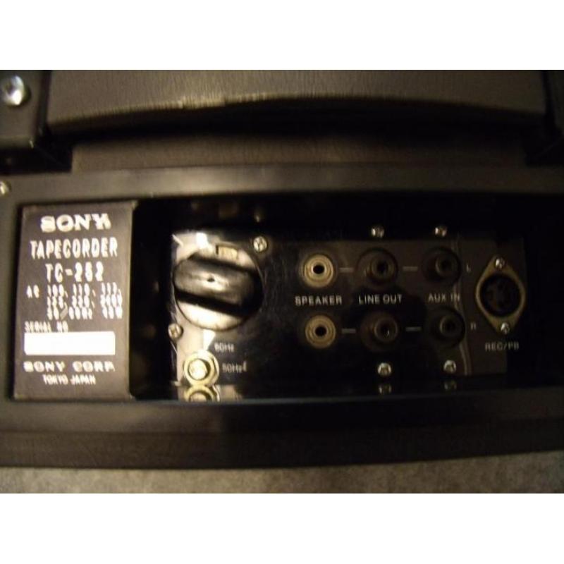Sony stereo bandrecorder TC-252