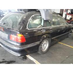 Bmw 5 serie (525) sloop voor onderdelen