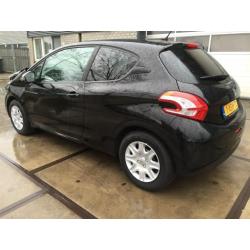 Peugeot 208 1.2 VTI ALLURE NAVIGATIE (bj 2012)