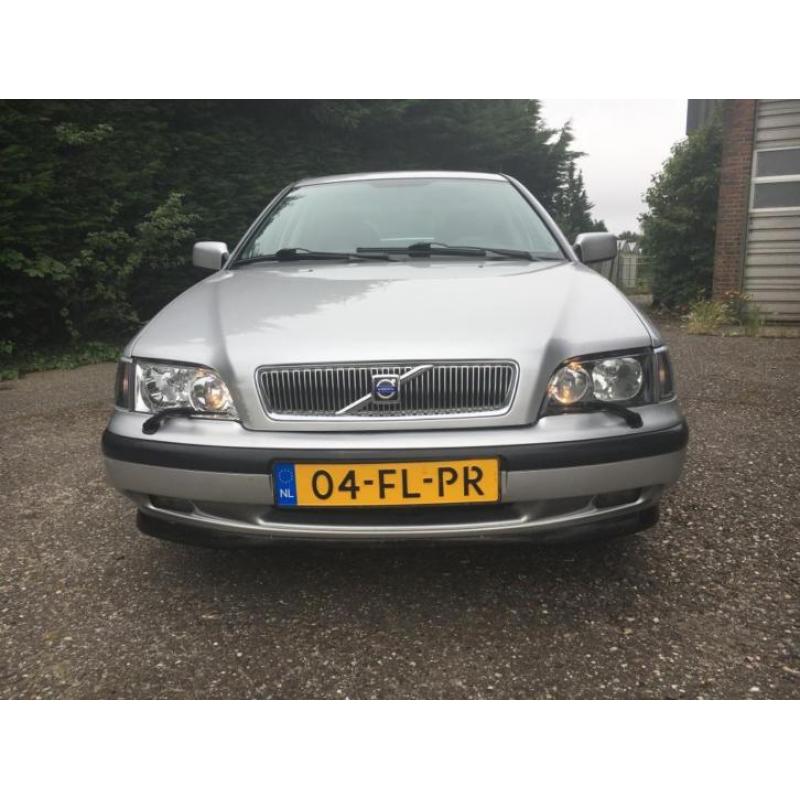 Volvo S40 1.8 Dynamic AUTOMAAT LEER AIRCO