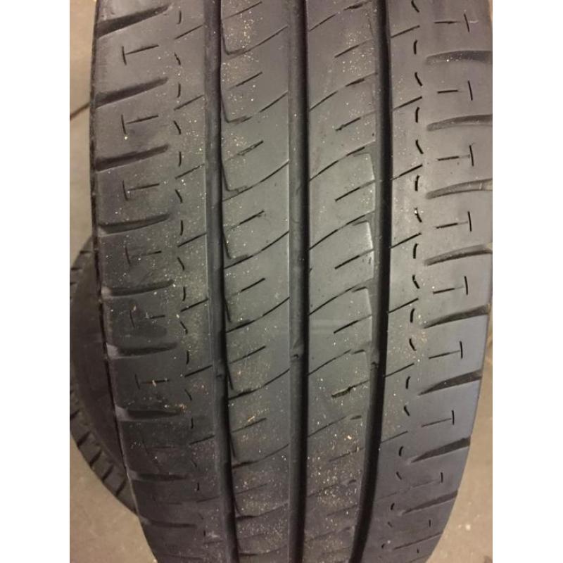 215/70 R15 C 109/107S Michelin Agilis