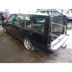 Volvo 850 2.5 tdi 2.4 sloop alle onderdelen te koop