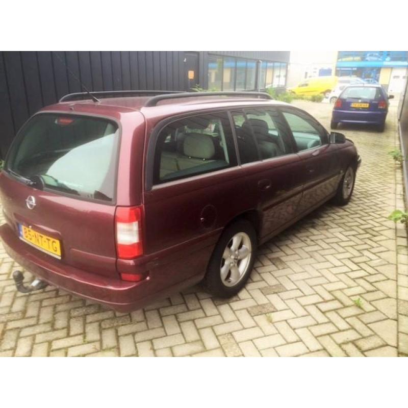 Opel Omega Z2.2XE 16V STATW BUSINESS ED.