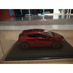 Opel Astra J Opc Rood i-scale 1:43 (incl ovp)