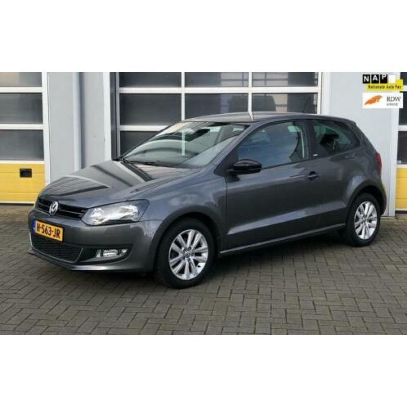 Volkswagen Polo 1.2 Easyline stoelverwarming,lichtmetalen ve