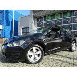 Volkswagen Golf 1.2 TSI Easyline Navigatie Airco Stoelverw.