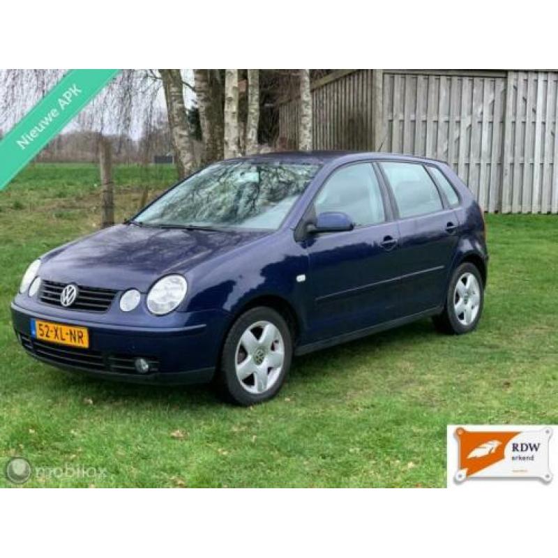 Volkswagen Polo 1.4-16V Highline AIRCO/NWE APK/DB RIEM VERVA