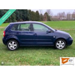 Volkswagen Polo 1.4-16V Highline AIRCO/NWE APK/DB RIEM VERVA