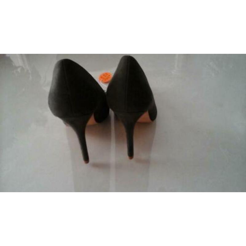 Mosgroene pumps